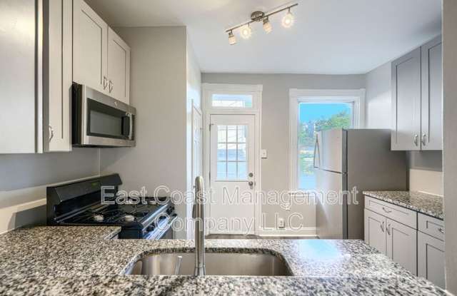 1530 N Rosedale St photos photos