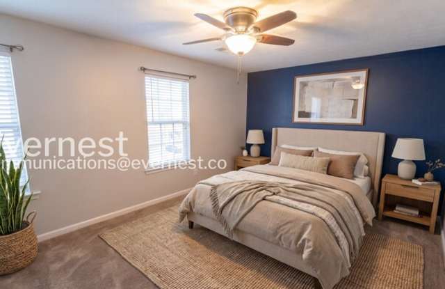 251 Cobblestone Lane Gallery 3
