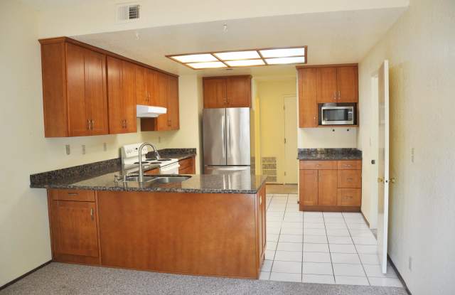 35964 Killorglin Common Gallery 3