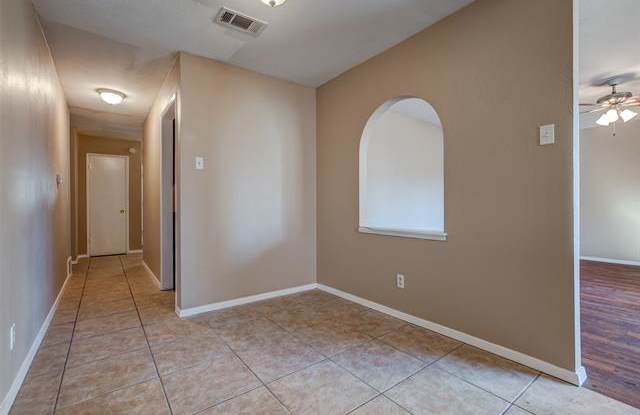 156 N Crestwood Boulevard Gallery 2