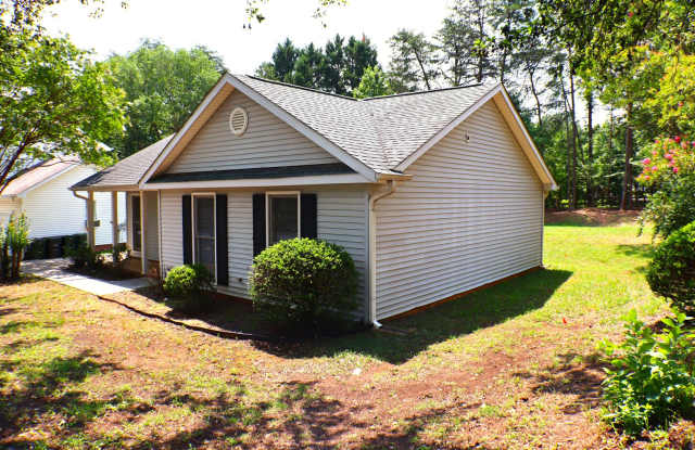 3 bedroom, 2 bathroom ranch style home in Greensboro, NC Gallery 4