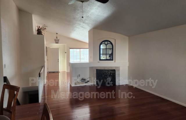370 Harvest Point Drive Gallery 3