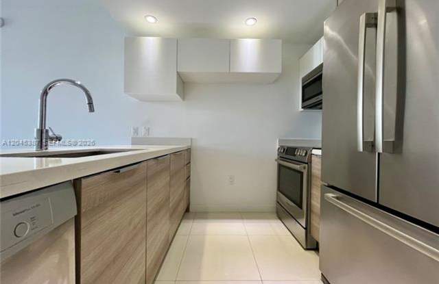 9940 W Bay Harbor Dr cu-3B-N, Bay Harbor Islands, FL 33154 Gallery 1