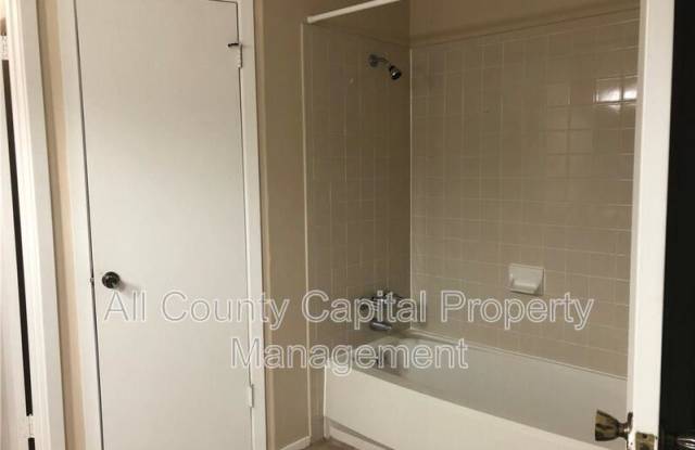 6211 Sunkist Lane, Gallery 2