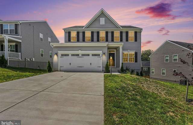 352 GREENSTEAD Drive Gallery 1