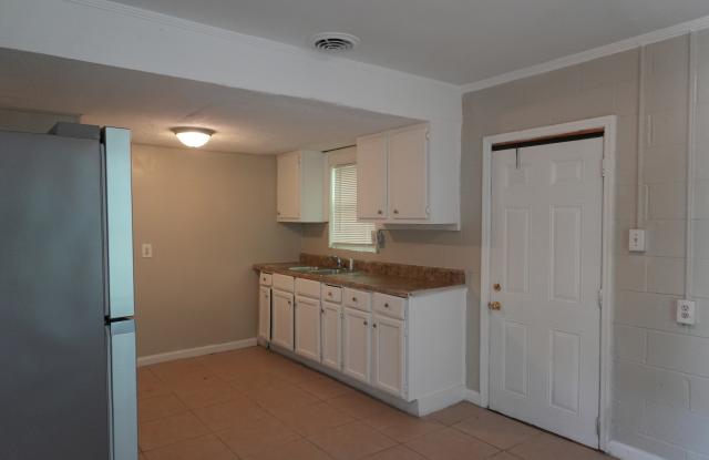 1224 Appling Court - 1A Gallery 4
