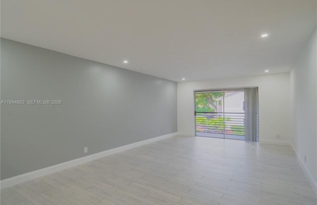 2830 Riverside Dr photos photos 2830 Riverside Dr photos photos