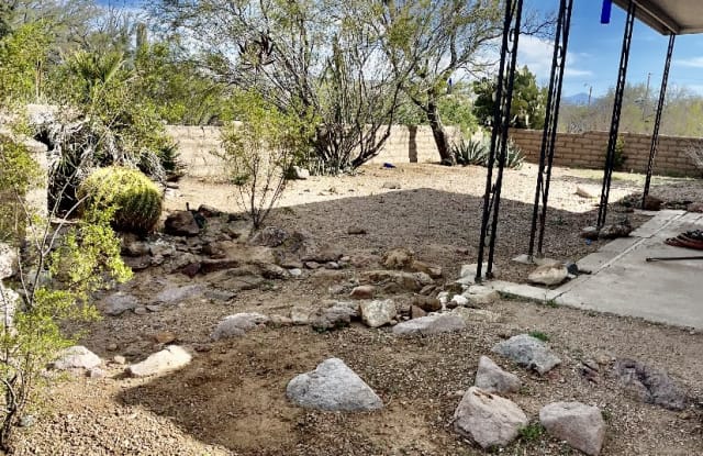 2950 W Alvaro Rd - 2950 West Alvaro Road, Drexel Heights, AZ 85746