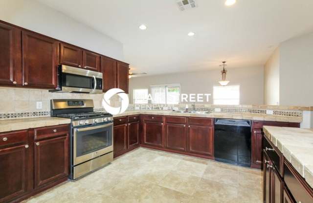 15832 West Calavar Road Gallery 4