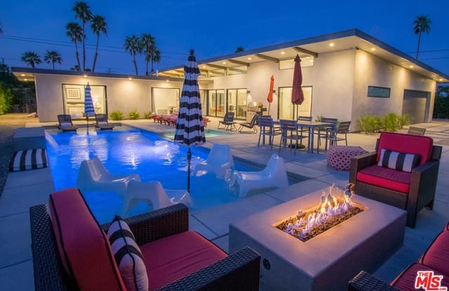 2070 E PARK DR - 2070 East Park Drive, Palm Springs, CA 92262