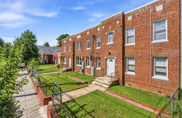 5324 4TH Street NW Gallery 2