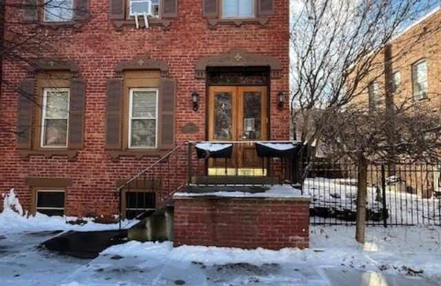 189 Hill Street unit: 2 photos photos