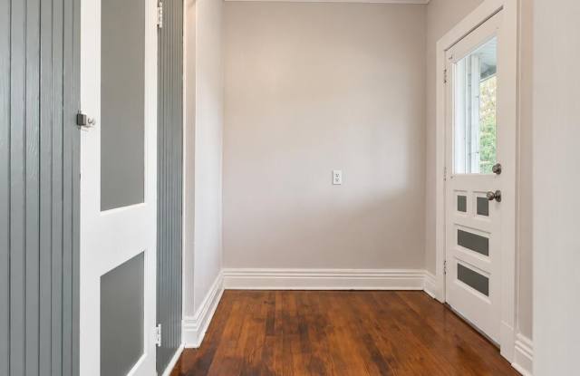 359-361 Forest Avenue Gallery 4