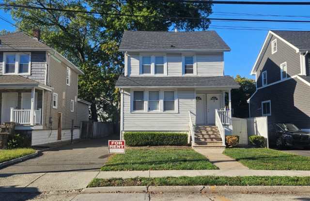 30 Seneca Avenue photos photos