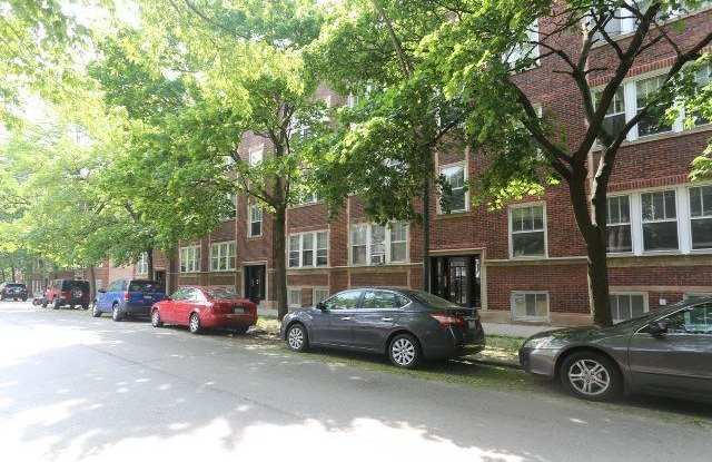 1921 Winnemac Gallery 1