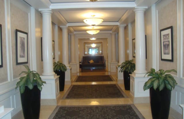 701 PENNSYLVANIA AVENUE NORTHWEST 1003 Gallery 2