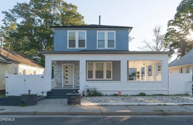 27 Oakwood Place - 27 Oakwood Place, Keansburg, NJ 07734 27 Oakwood Place - 27 Oakwood Place, Keansburg, NJ 07734