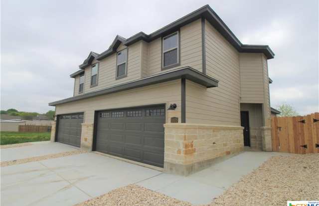 1655 Barrett Avenue - 1655 Barrett Ave, Guadalupe County, TX 78130