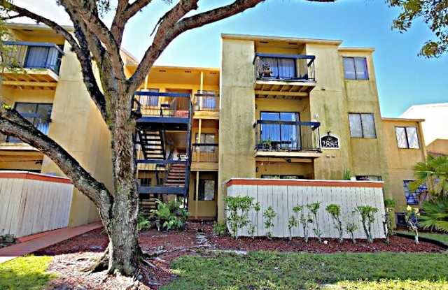 2885 Winkler Avenue photos photos