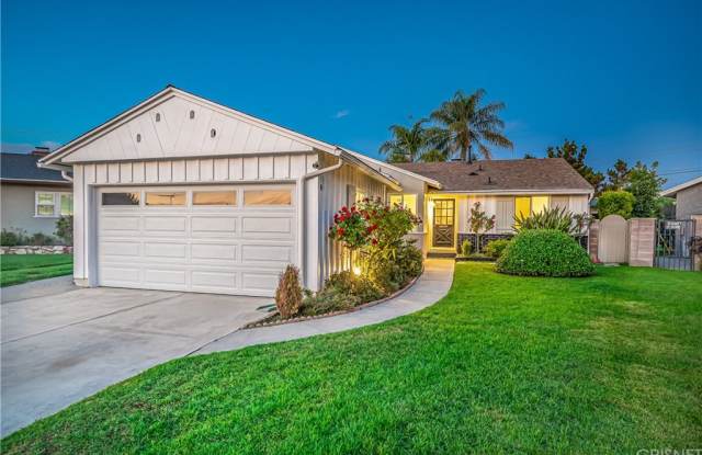 5328 Goodland Avenue Gallery 2