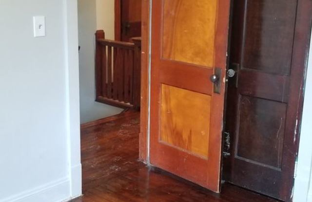 Spacious 4 BR/2 Bath single Family Home in West Blvd area - 3335 West 95th Street, Cleveland, OH 44102