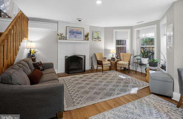 1024 MASSACHUSETTS Avenue NE Gallery 4