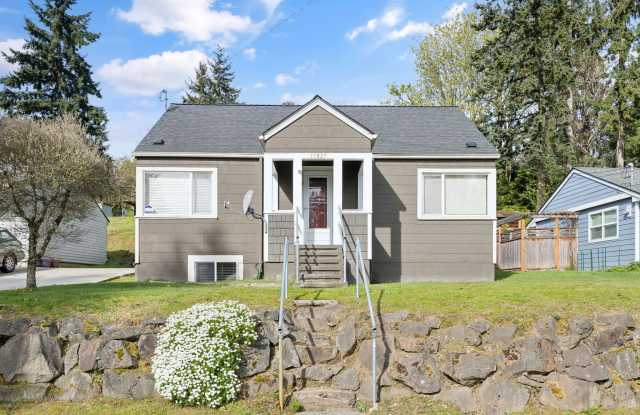 10827 10th Ave SW photos photos