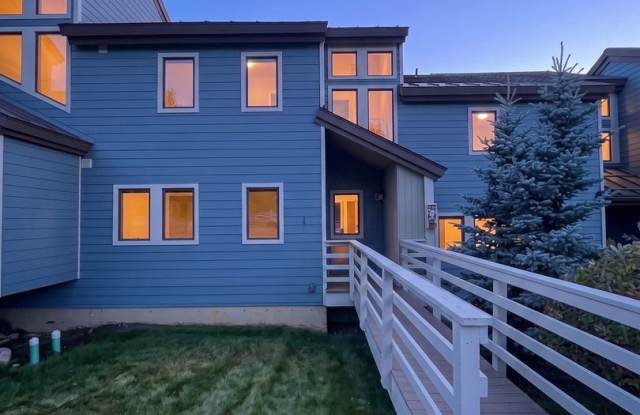 3 Bedroom/3 Bath, Fully Furnished, Unparalleled Views of Lake Dillon! photos photos