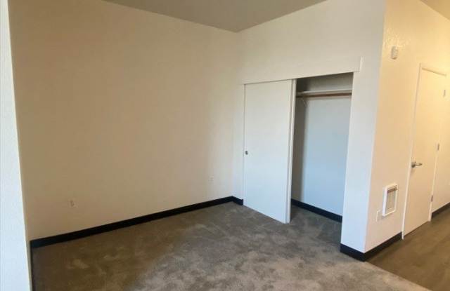 Miley Gardens at Eastmont - 55+ Senior Affordable Gallery 2