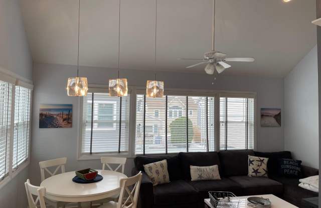106 W Pompano Way Gallery 2
