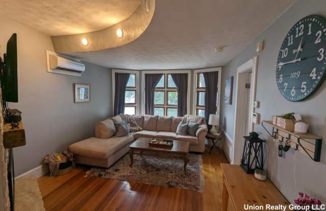 74 Bayswater Gallery 2