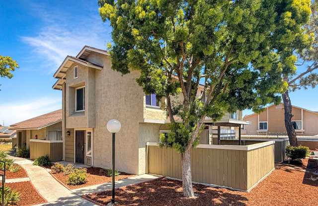 Spacious 3BR/2BA with Private Yard in Paradise Hills photos photos
