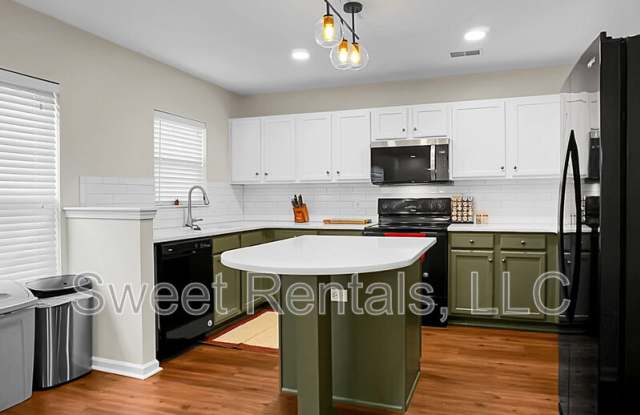 124 Larkspur Dr - 124 Larkspur Drive, Goose Creek, SC 29445