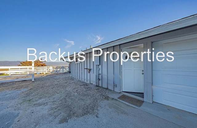 Great studio with all utilities included off of River Rd photos photos