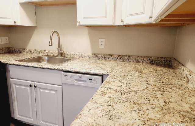 3025 Westwood Northern Boulevard - 12 photos photos