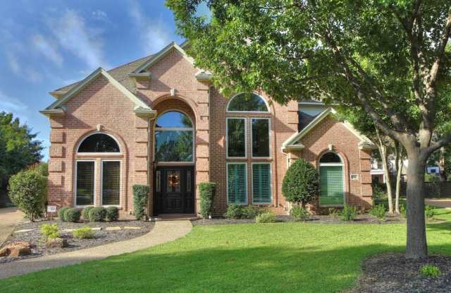 300 Glenrose Court Gallery 3