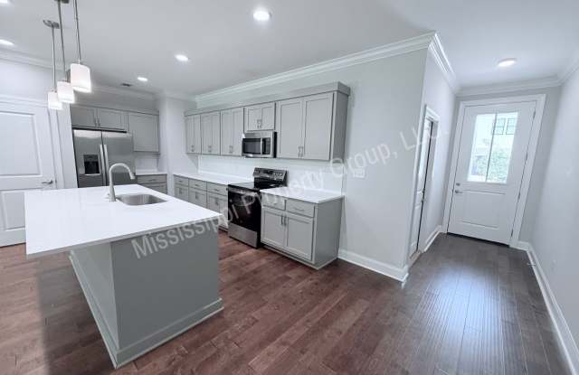 3BR/3.5BA Home Gallery 4