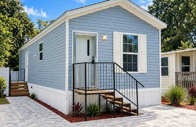 2172 E Camp N Comfort Lane Gallery 1