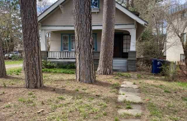 Charming Updated South Hill 4 Bedroom 1 Bath Home photos photos