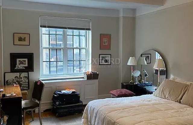 40 West 86th Street Gallery 3