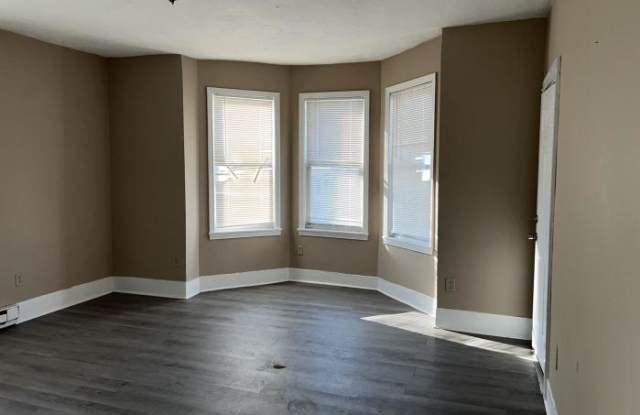 19 Ward St. Gallery 4