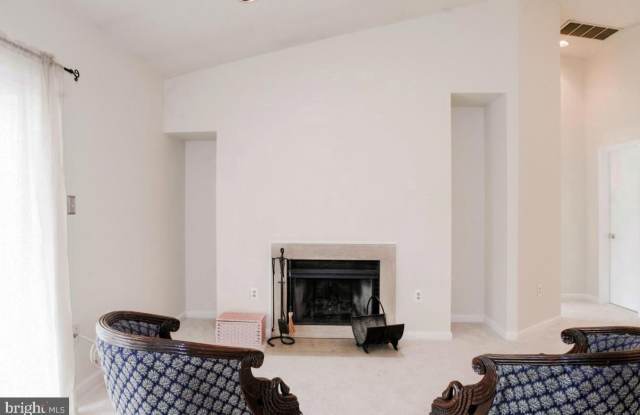 7700 LAFAYETTE FOREST Drive Gallery 2