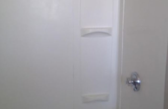 196 Pettingill St Apt 2 Gallery 4