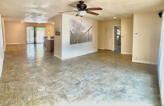 15611 N 57TH Lane Gallery 4