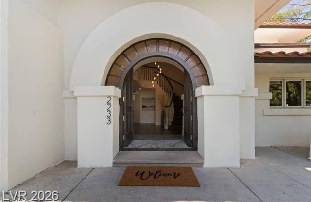 2233 Versailles Court Gallery 4