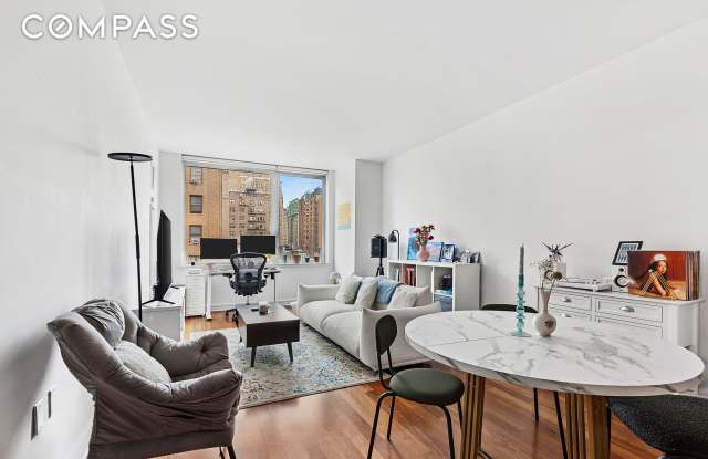 200 West End Avenue photos photos