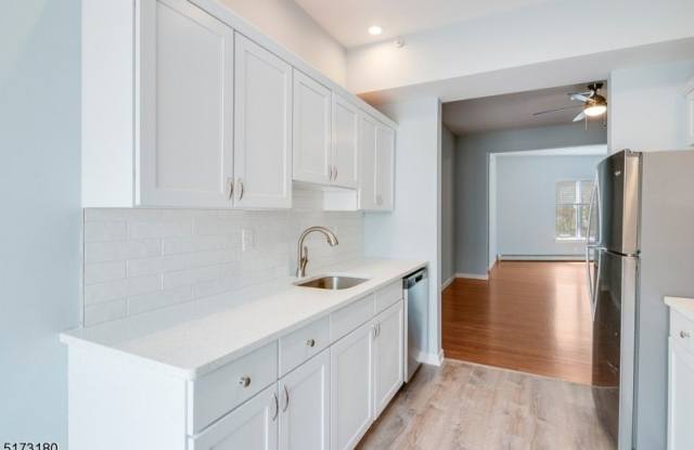 420 Bloomfield Ave - 420 Bloomfield Avenue, Montclair, NJ 07042