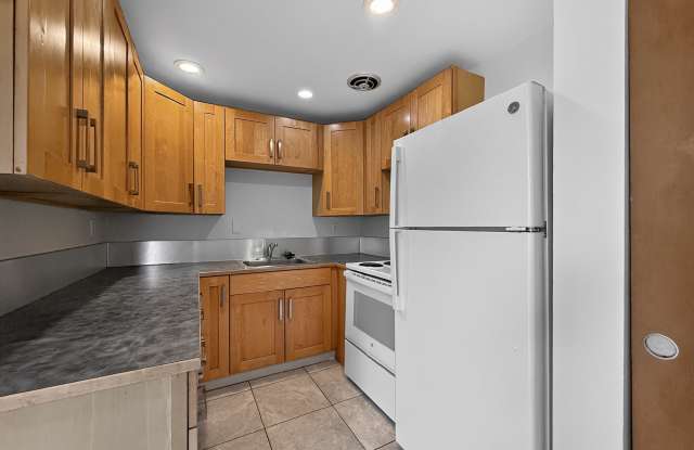 1319 15th Ave S#11 Gallery 3