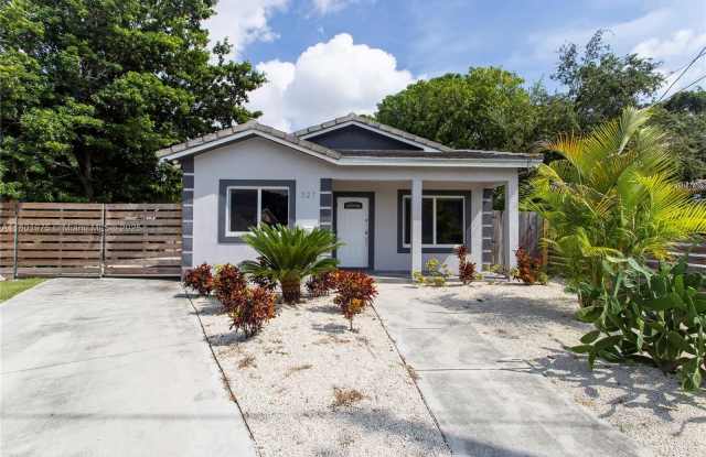 327 NW 47th St photos photos