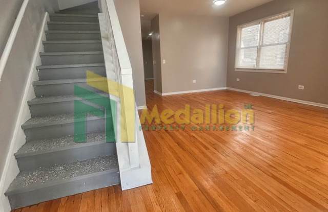 Spacious 4-Bedroom Home with Additional Living Space Gallery 4